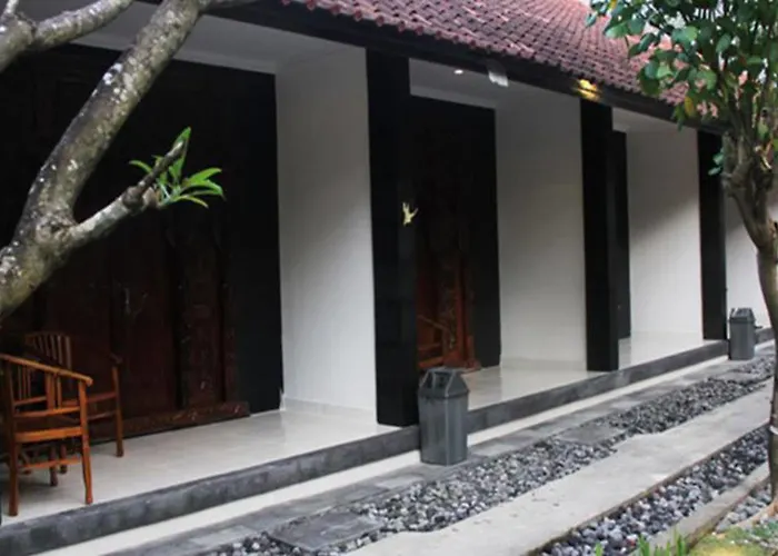 The Legian Mas 2*